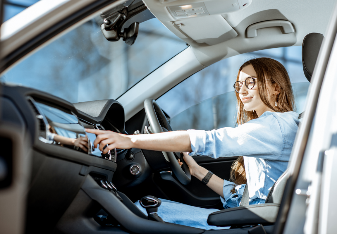 womaninthecar20220119000349utc1152x800